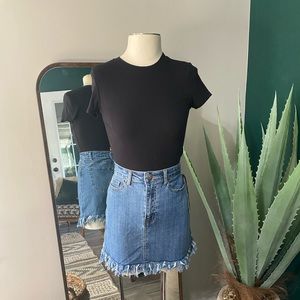 Fringed bottom denim skirt